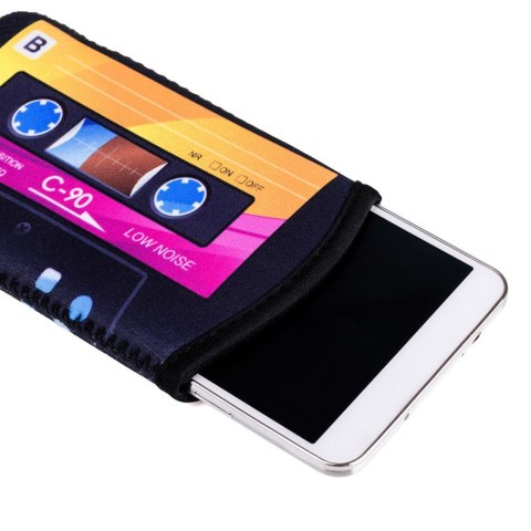 Uniwersalne etui na telefon do 5,5 cala case Gadget Factory Uniwersalne etui na telefon do 5,5 cala case Gadget Factory